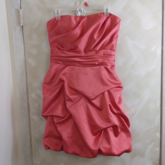 David's Bridal Dresses & Skirts - Size 8 Strapless David's Bridal Coral Salmon Bubble Balloon Skirt